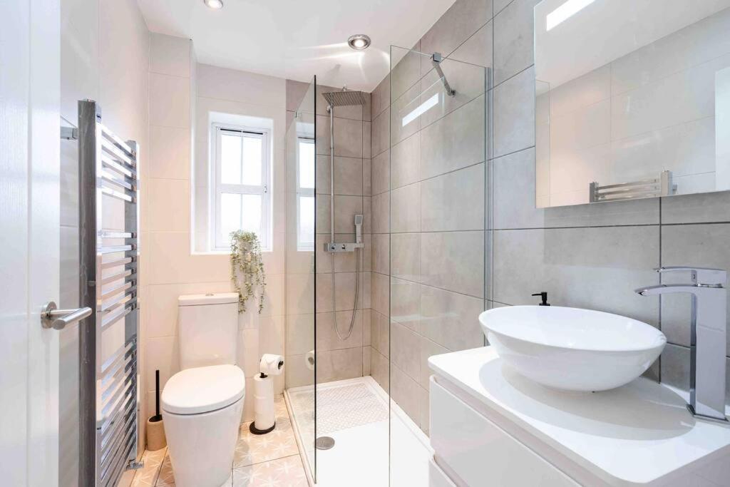 Stunning Abode 5 Min From Nec & Bhx, Pets Allowed Marston Green Екстер'єр фото