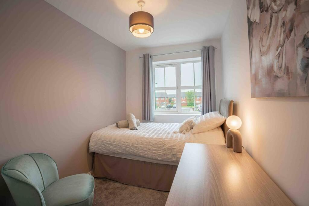 Stunning Abode 5 Min From Nec & Bhx, Pets Allowed Marston Green Екстер'єр фото