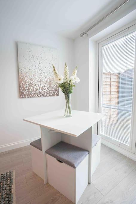 Stunning Abode 5 Min From Nec & Bhx, Pets Allowed Marston Green Екстер'єр фото
